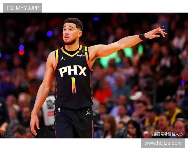 布克上半场高效砍下20分5助攻三分命中率50%带领球队掌控比赛节奏 布克上半场高效砍下20分5助攻三分命中率50%带领球队掌控比赛节奏